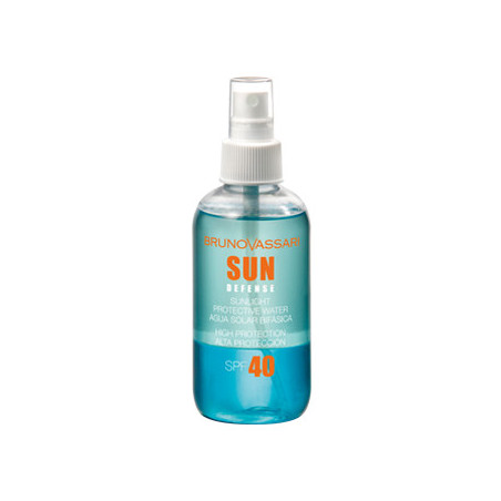 Sun Defense. Sunlight Protective Water SPF40 - Bruno Vassari